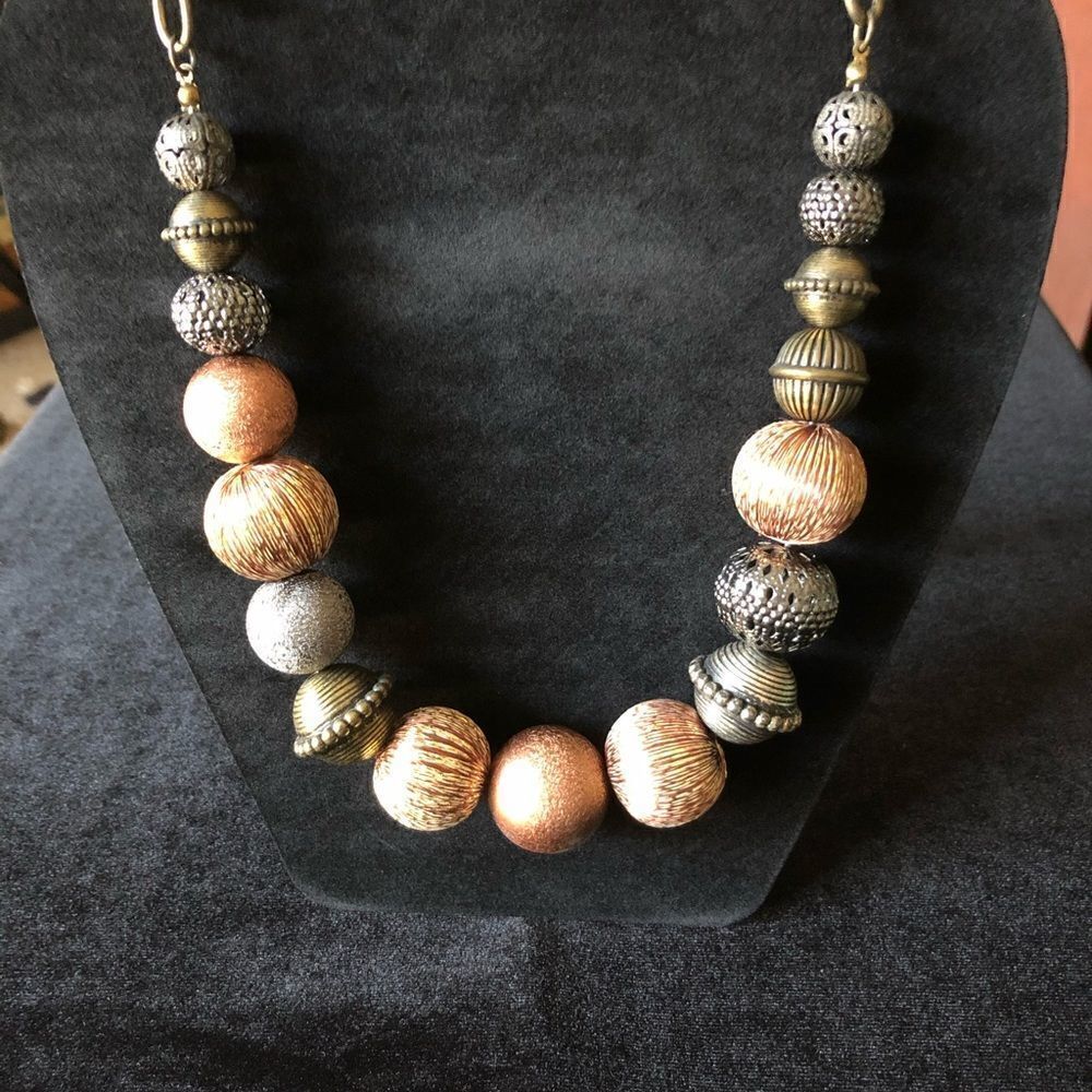Chunky Beaded Choker Necklace 